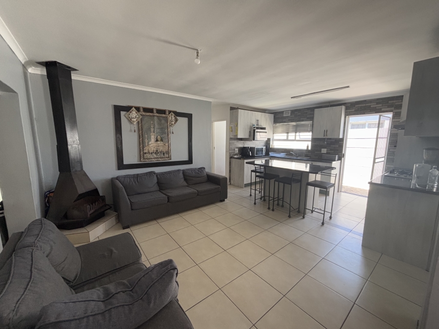 4 Bedroom Property for Sale in Colorado Park Western Cape